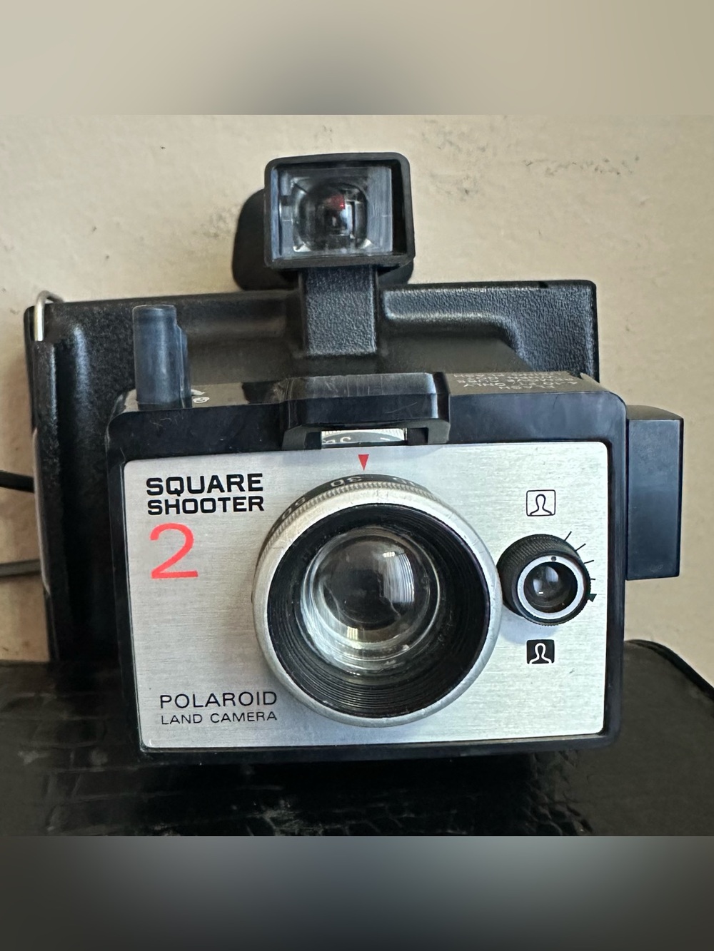 Vintage Polaroid Land Square Shooter 2 Instant Film Camera w/ Case